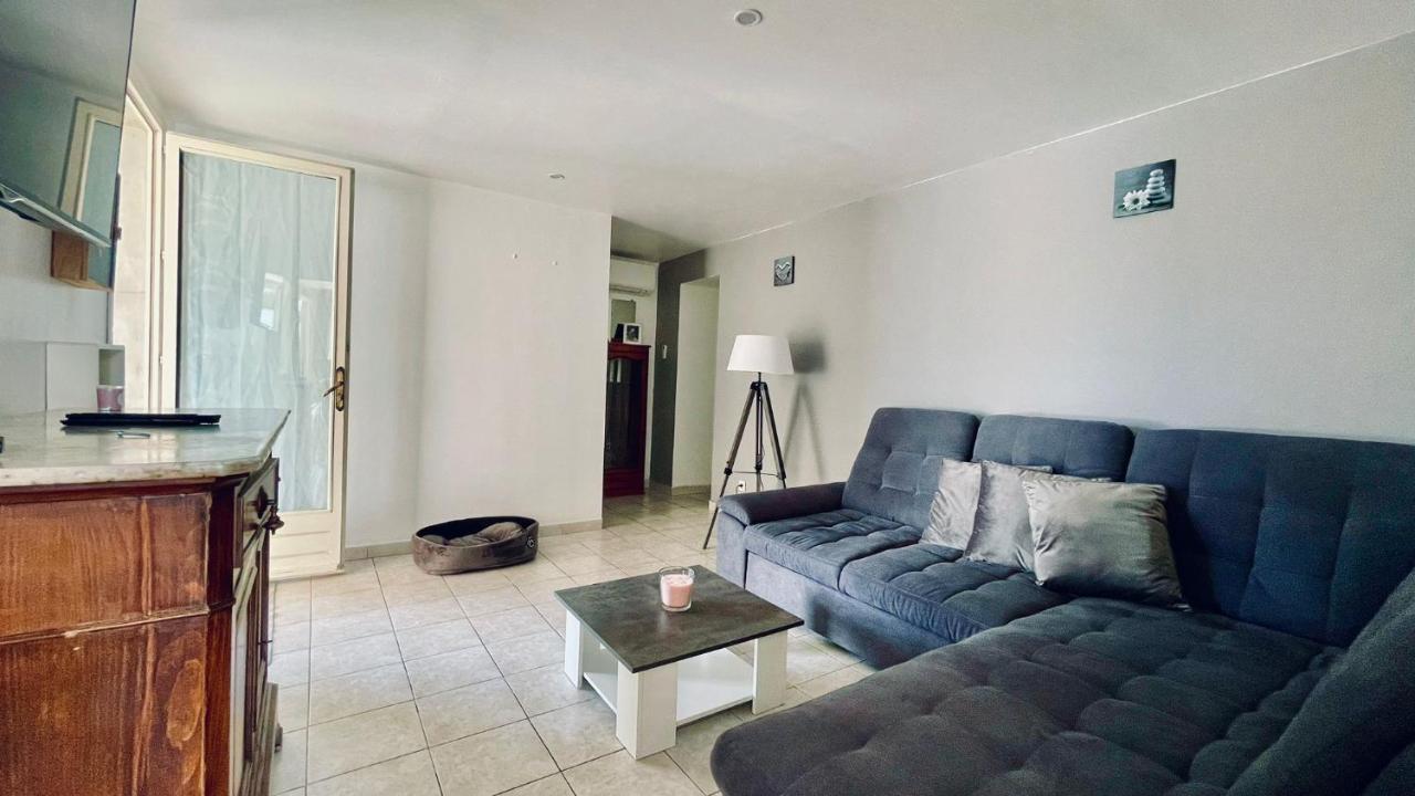 Вилла Chez Eric Et Marine Robion en Luberon Экстерьер фото