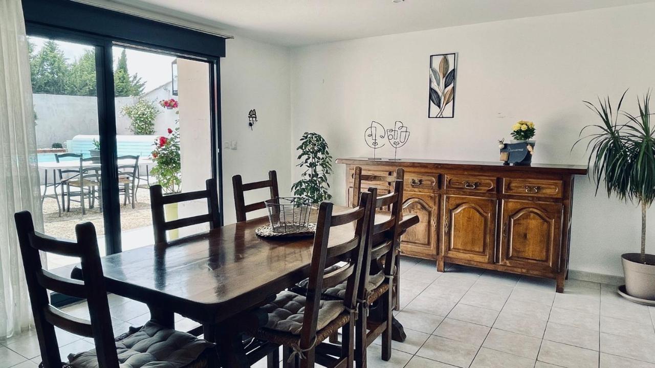 Вилла Chez Eric Et Marine Robion en Luberon Экстерьер фото